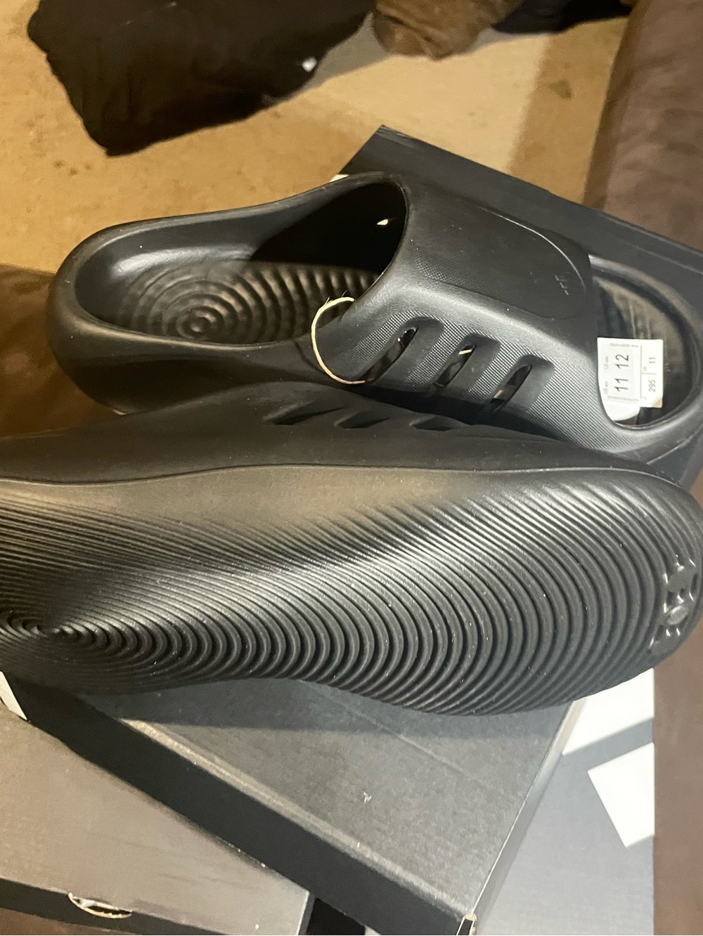 Men's New In Box Adidas Adifom IIInfinity Slide Black Mens  U.S. 11